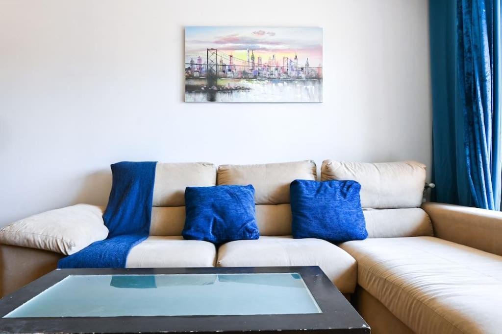 Apartment For Amplio Y Luminoso Temporal De Tres Nrd12 *