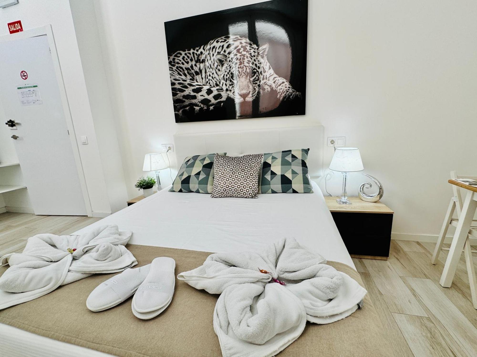 Guest house Cinco Torres Madrid