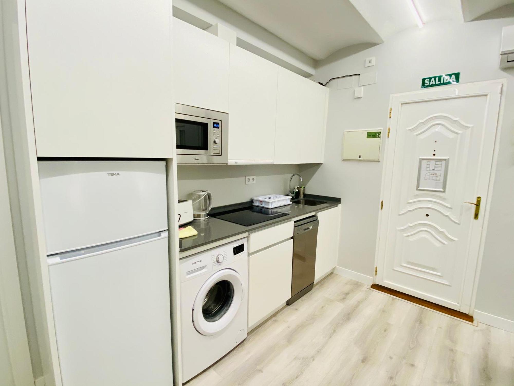 Estudio Centro Santa Ana Puerta Del Sol Apartment
