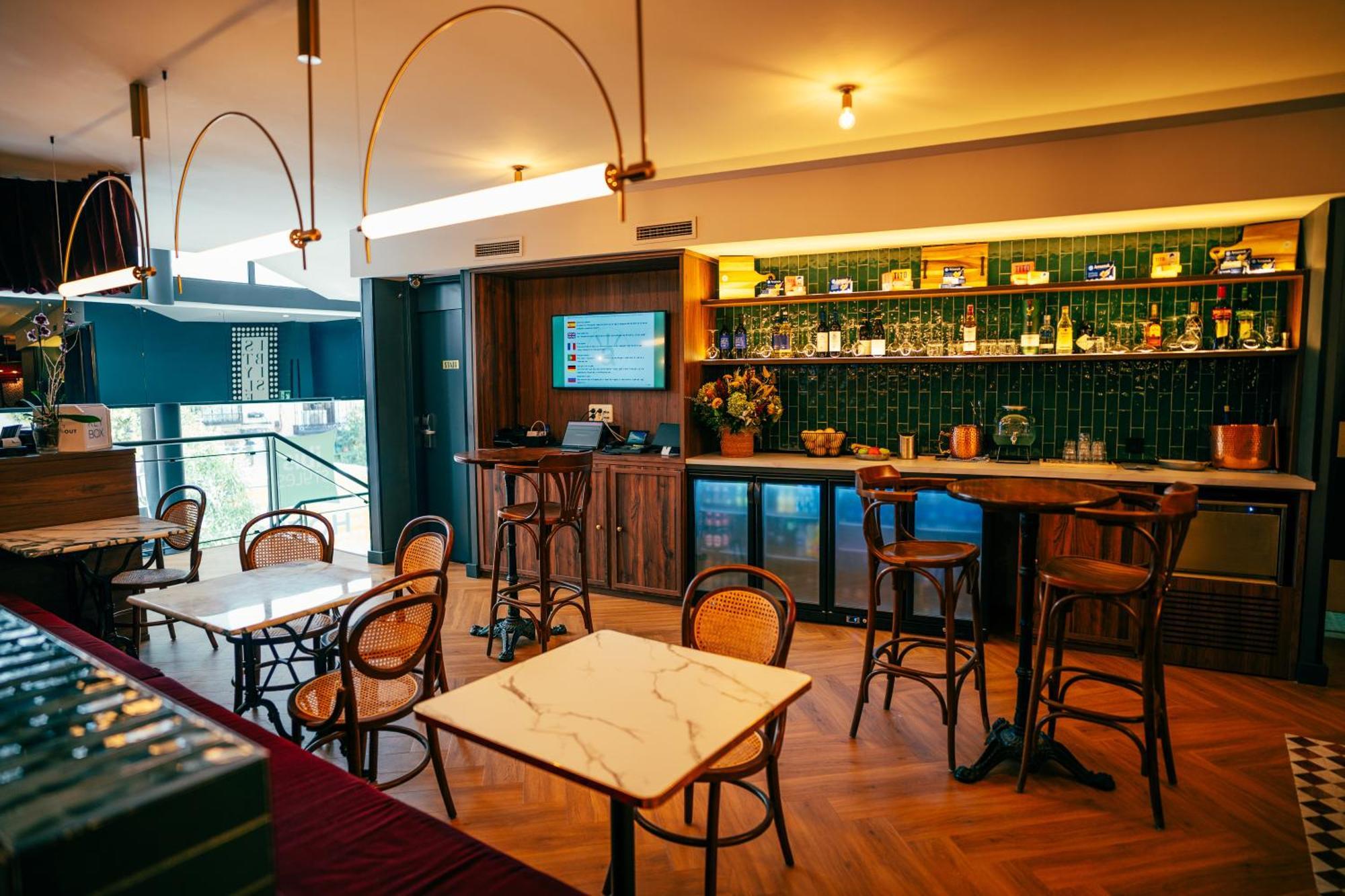 Ibis Styles Centro Maravillas 2*