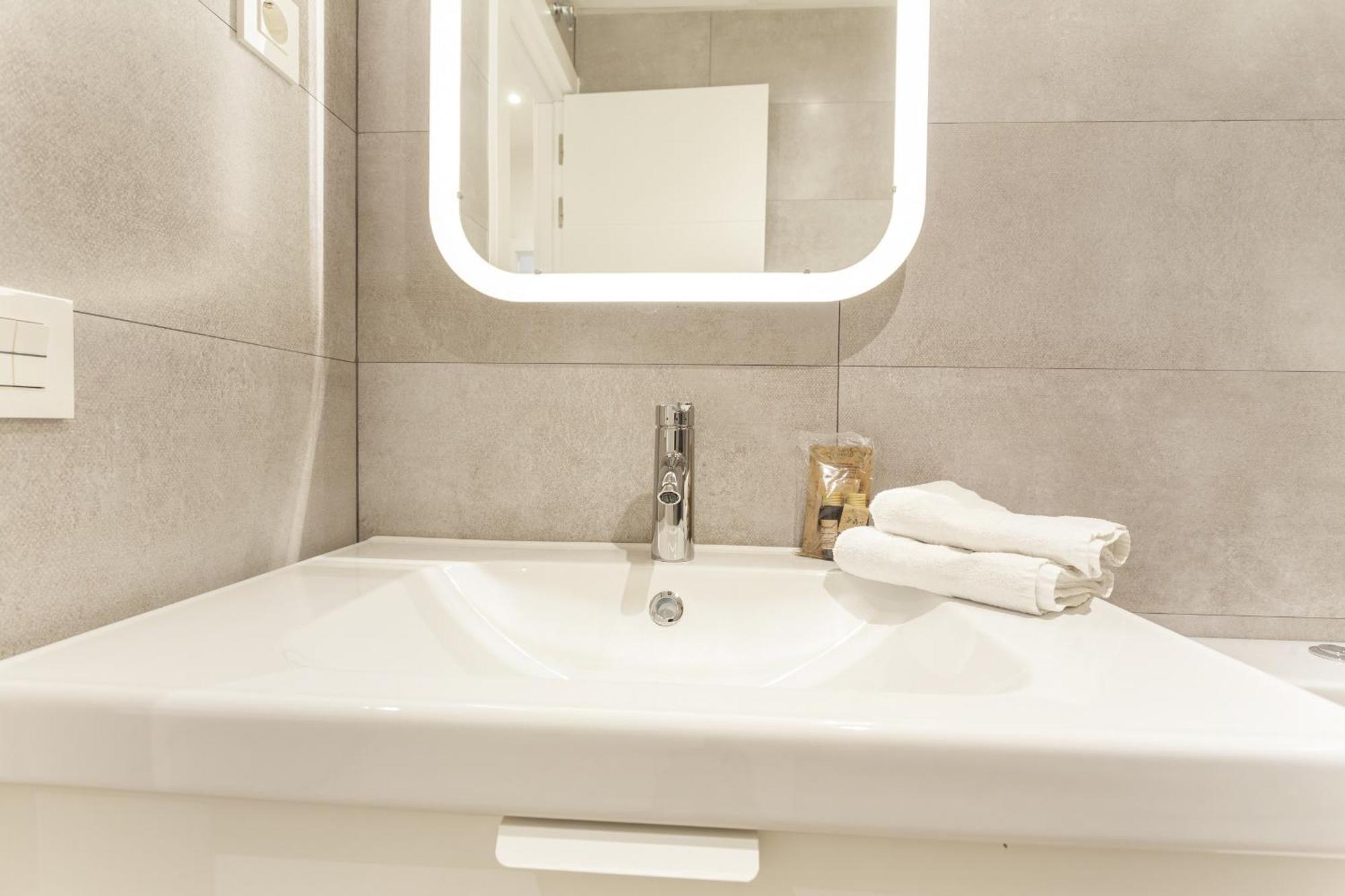 Apartamento Universidad En *
