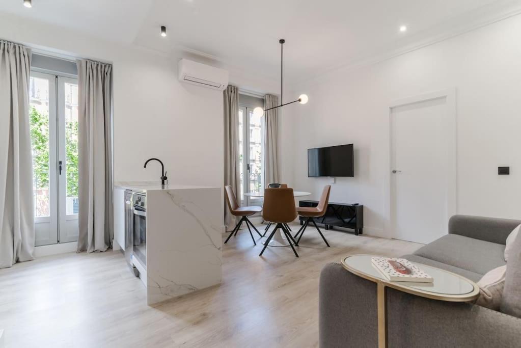 Amazing New Flat!!! Design & Style Center * Madrid