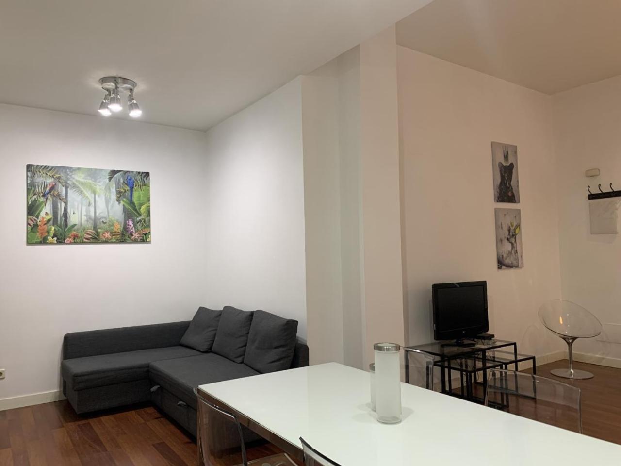 Modern Ii In Apartment *