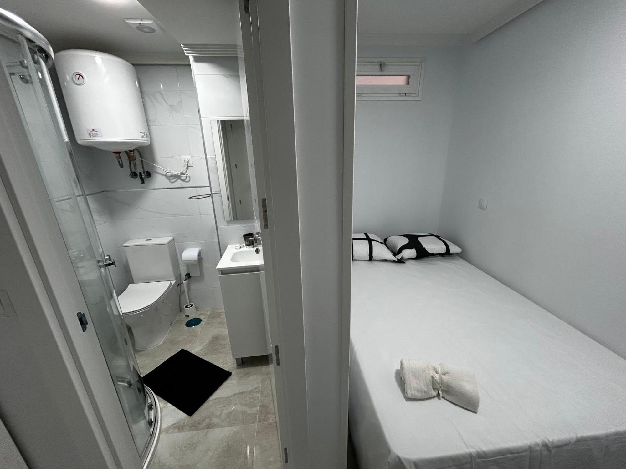 Bed & Breakfast Doble Con Bano Privado En El Centro De *