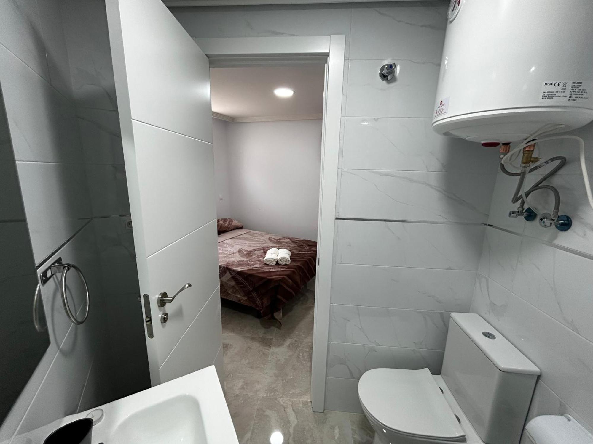 Doble Con Bano Privado En El Centro De