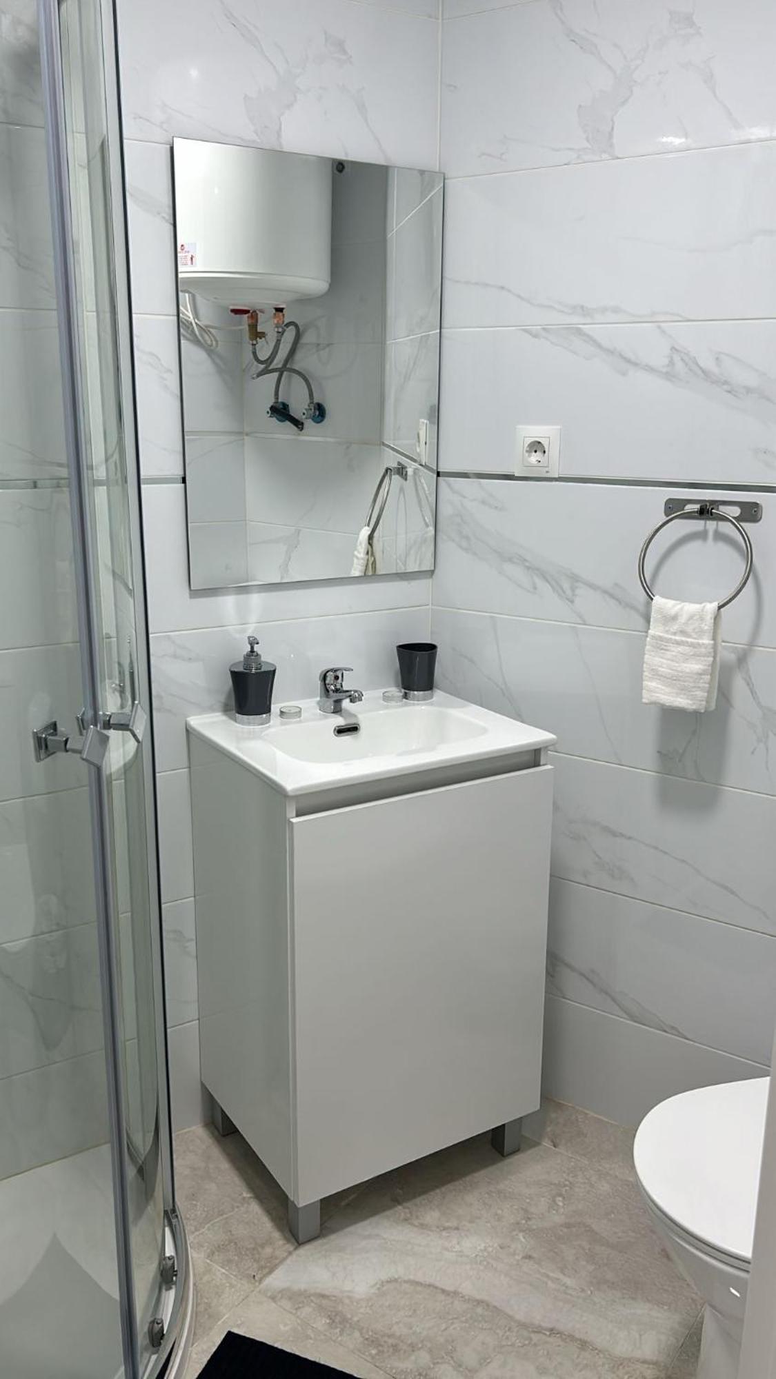 Bed & Breakfast Doble Con Bano Privado En El Centro De Madrid