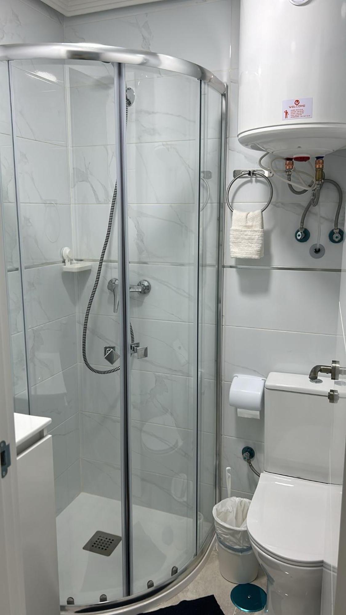 Doble Con Bano Privado En El Centro De Madrid