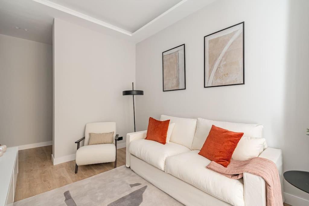 Centro Xiii Calle De La Paz 2br 2bh *