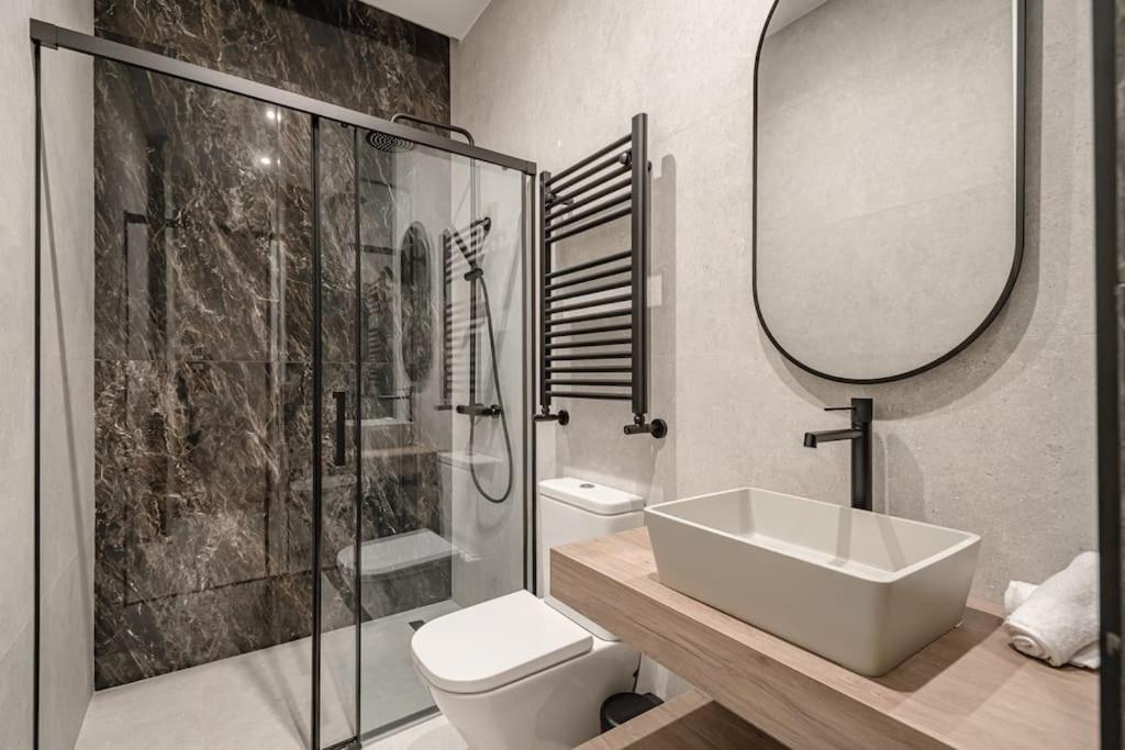 Apartment Centro Xv Calle Montera 3br 3bh Madrid