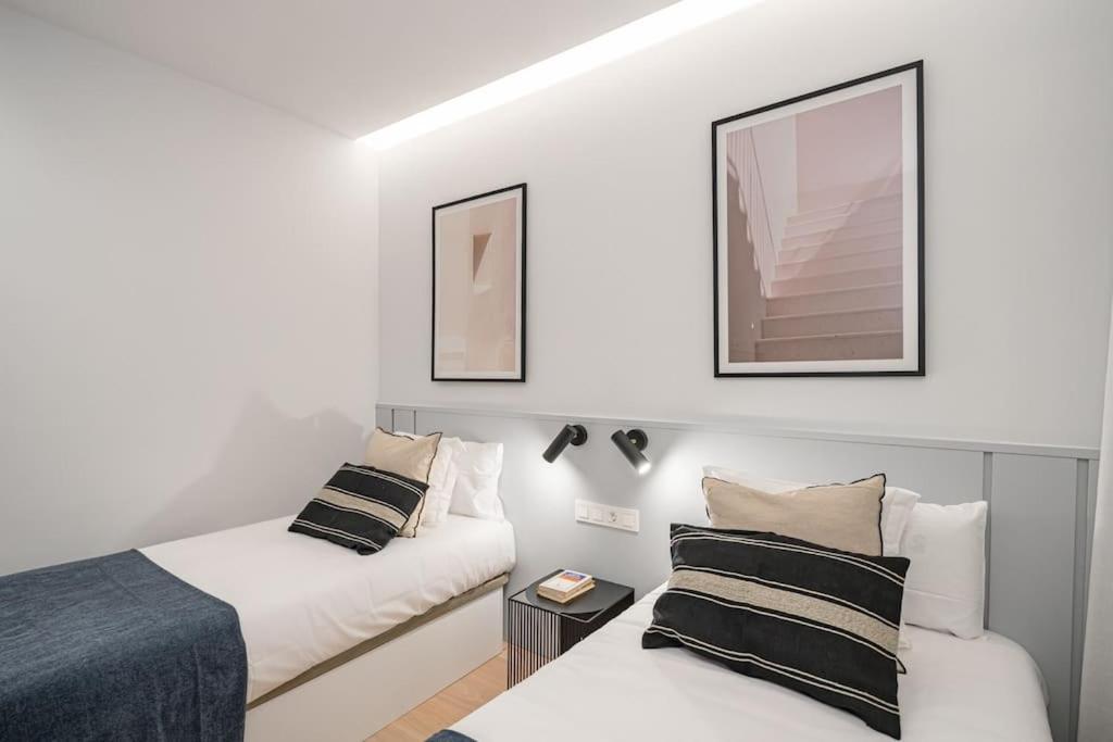 Gran Via Xii Calle Corredera Baja De San Pablo 3br 3bh Apartment Madrid