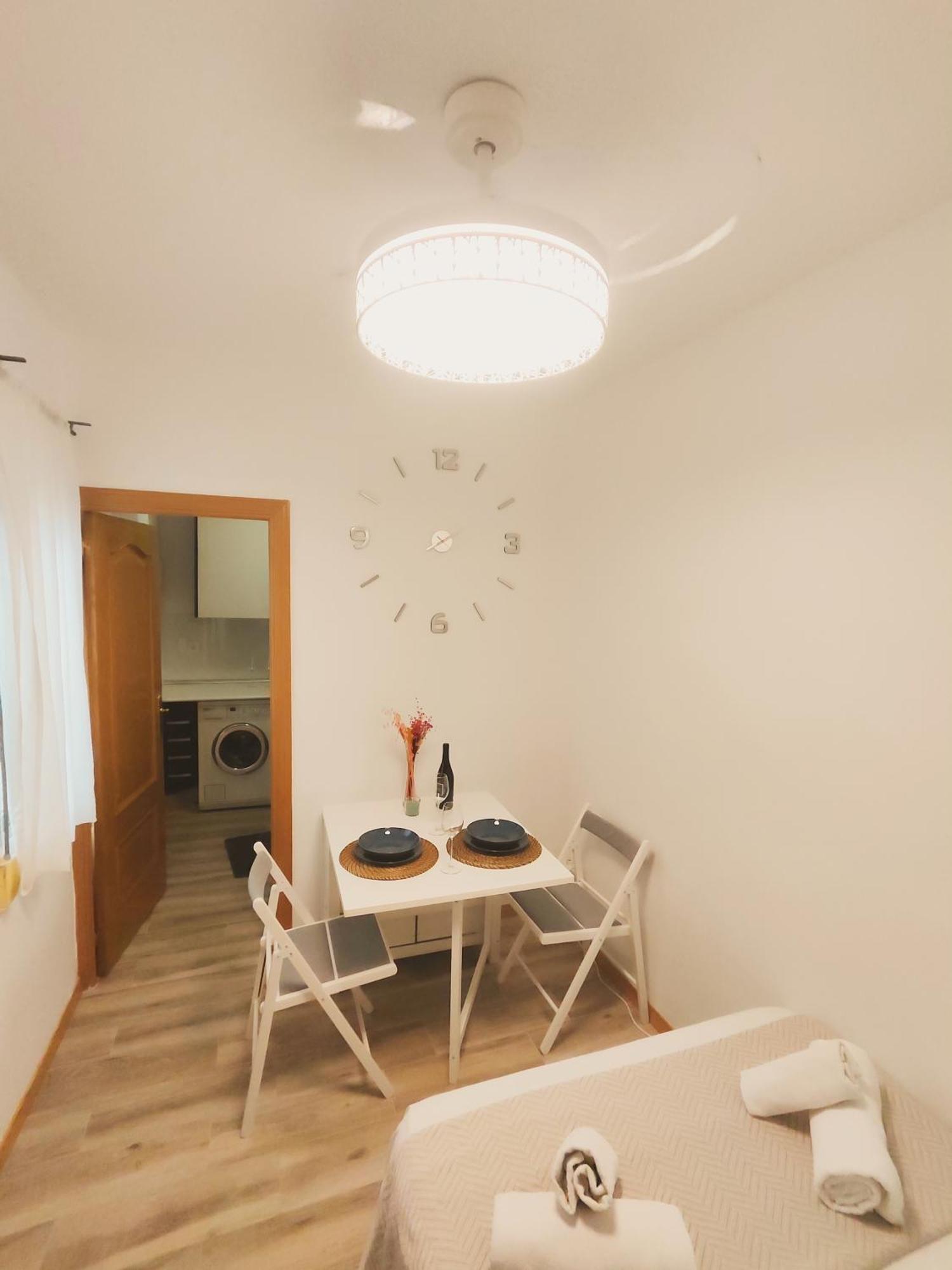 Skytitan House Apartment *