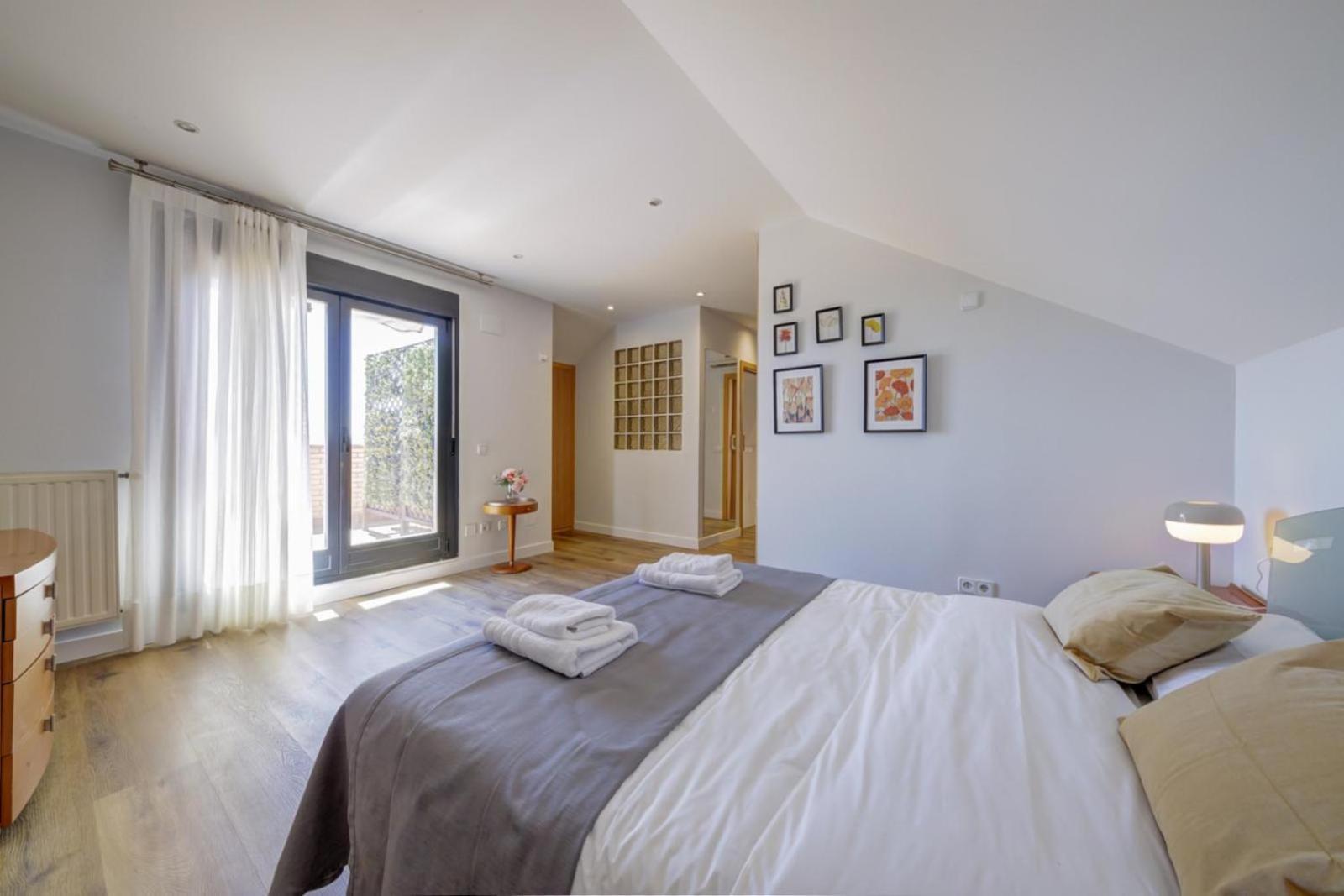 El Palomar Apartment *