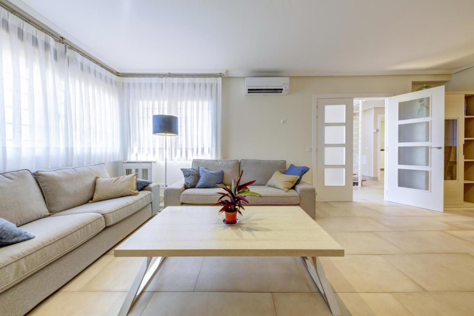 El Palomar Apartment