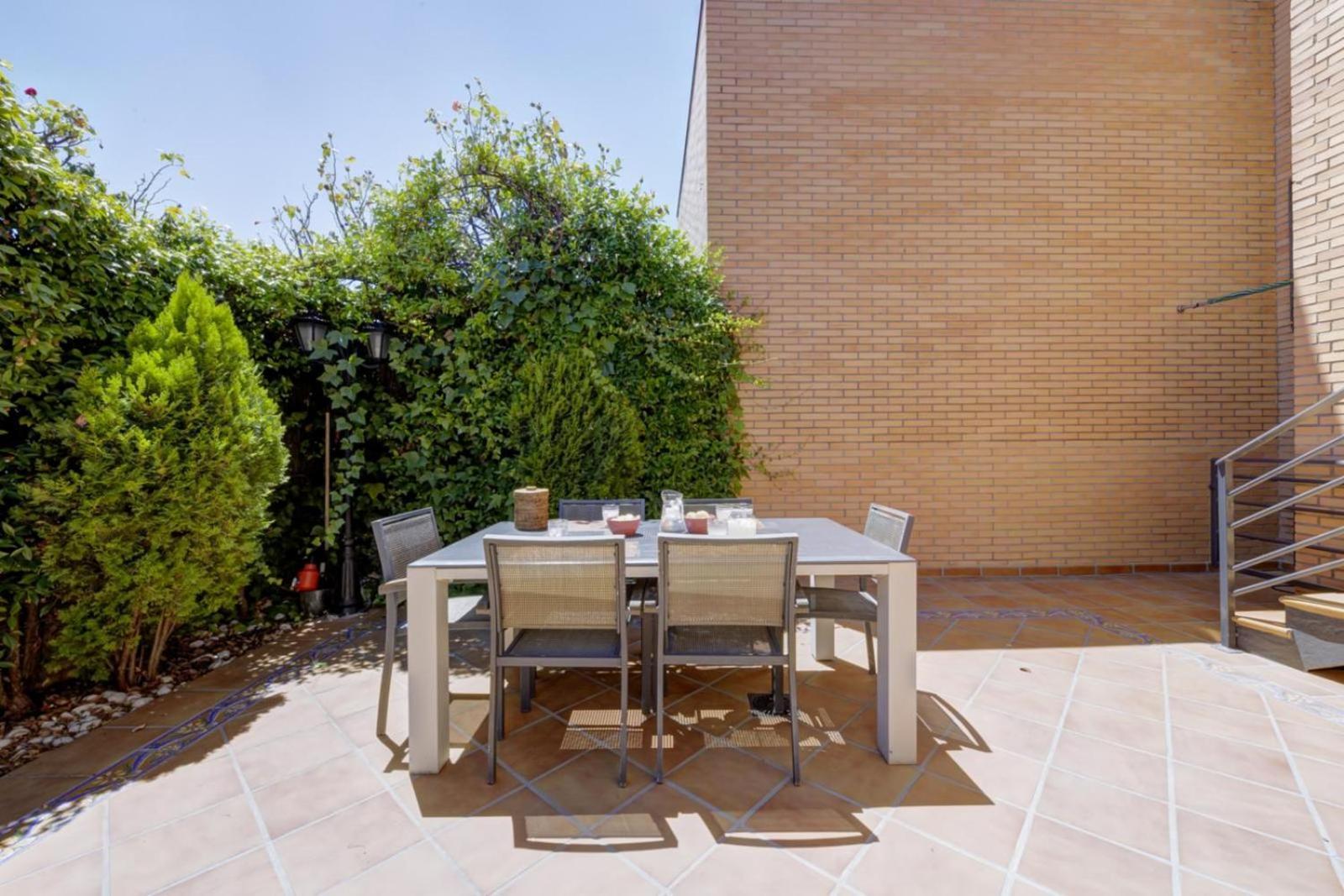 El Palomar Apartment *