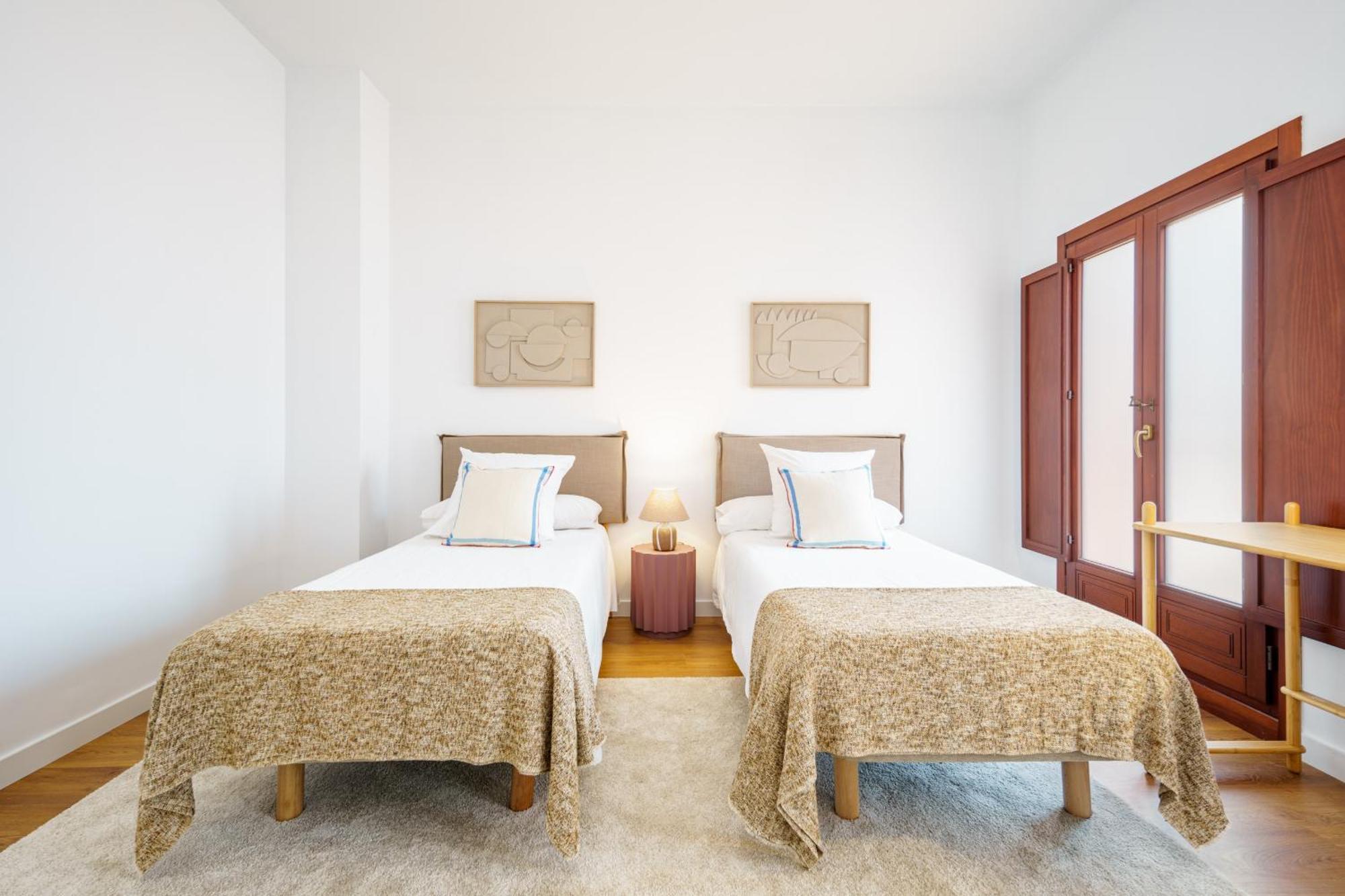 Cibeles Luxe In Apartment Madrid
