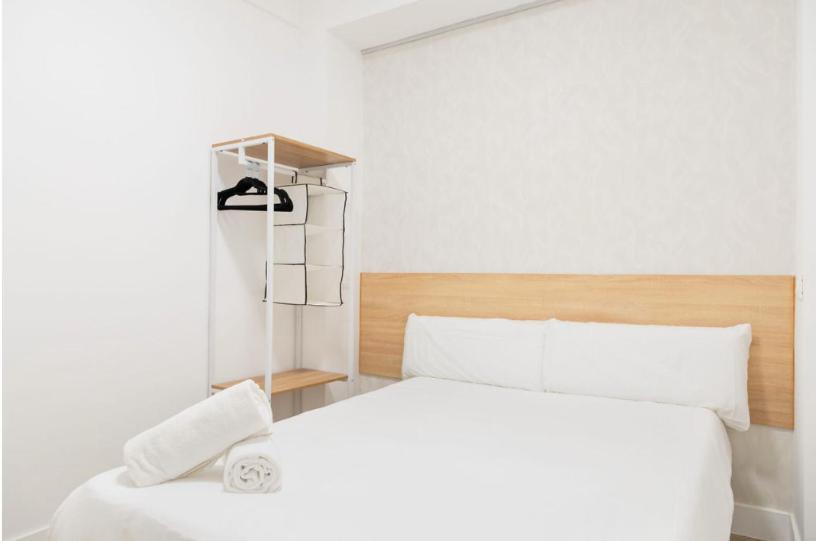 Apartment Contemporary 6bd For 12 Ventas