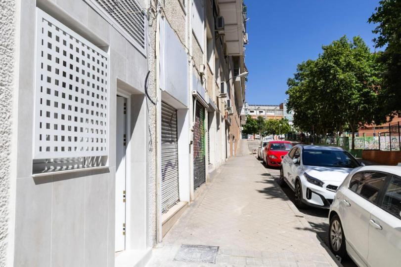 Contemporary 6bd For 12 Ventas Apartment