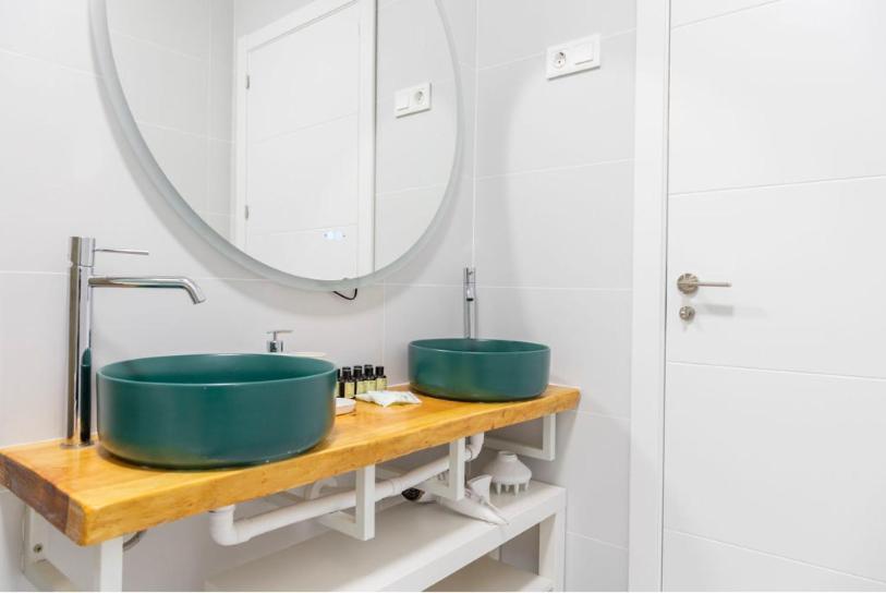 Contemporary 6bd For 12 Ventas Apartment *