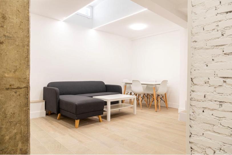 Apartment Contemporary 6bd For 12 Ventas Madrid