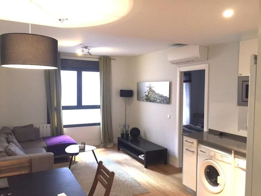 Elegant Apartment *