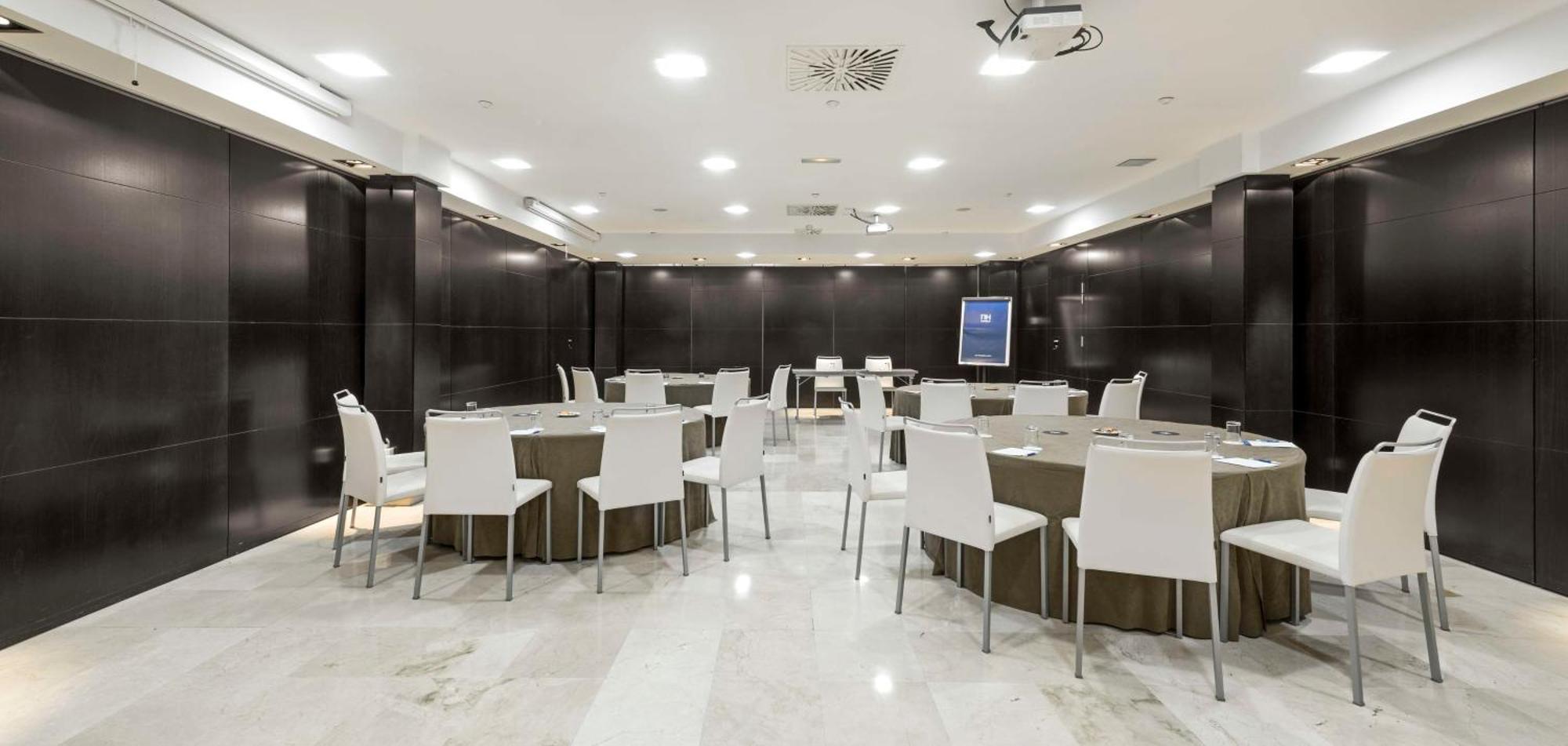 Nh Principe De Vergara Hotel 4*