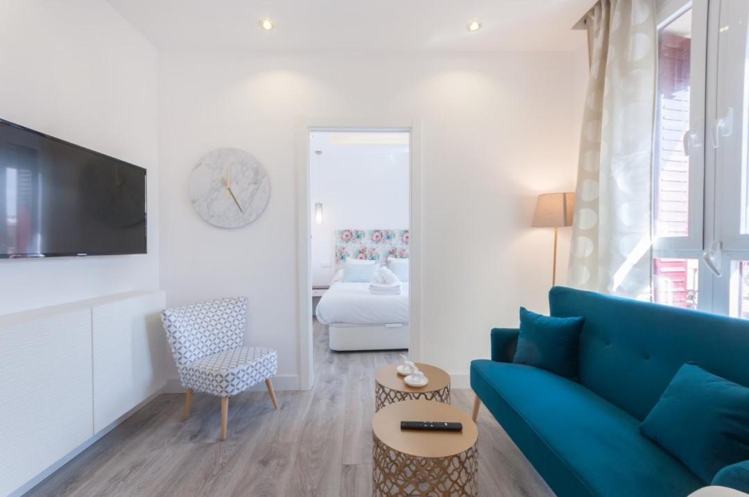 Apartment 2 Bedrooms 1 Bathroom Furnished - Lavapies - Modern Stylish Madrid
