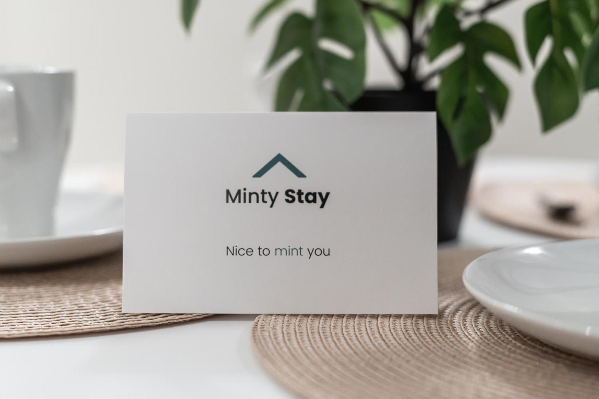 Laurel-mintystay 2 *