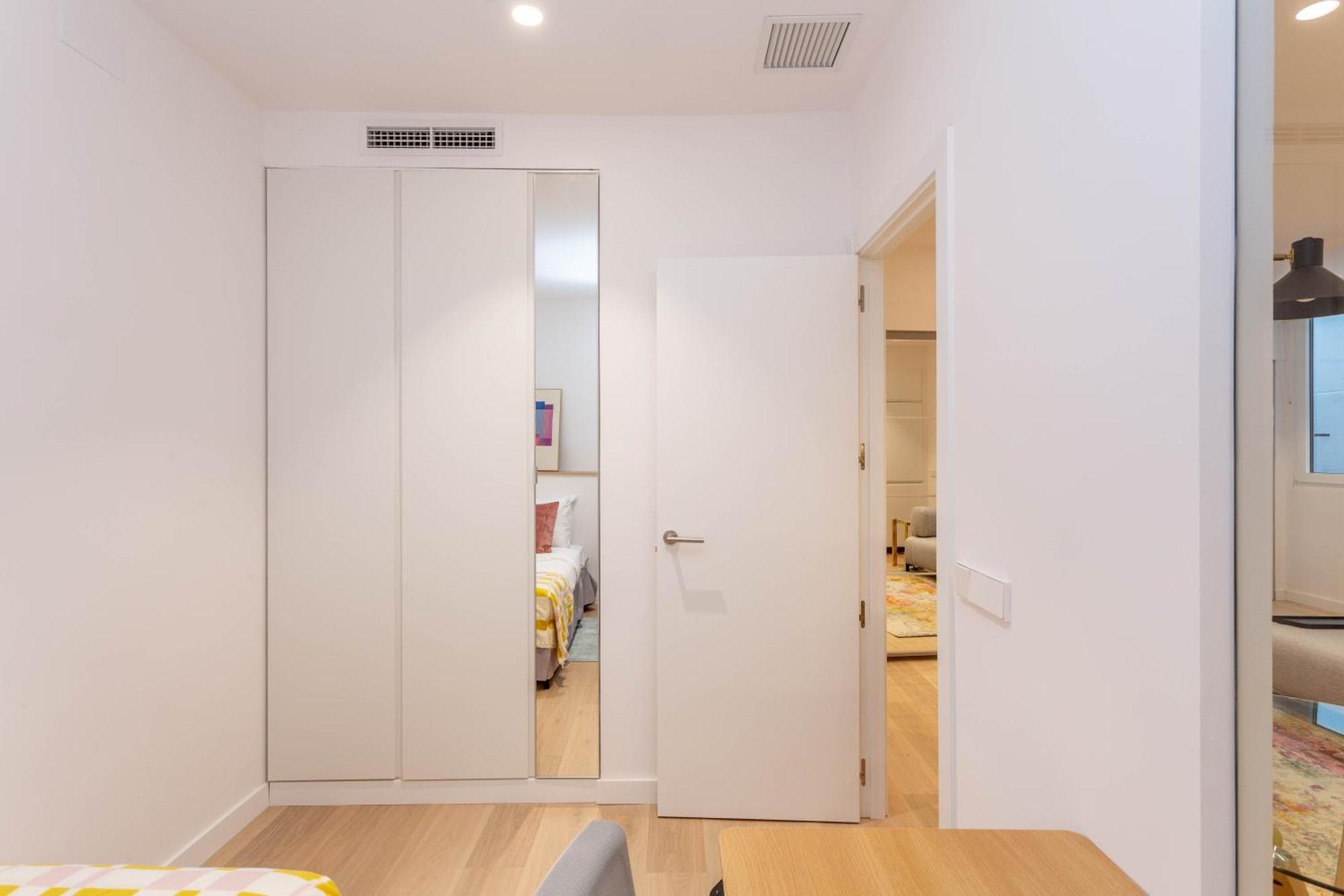 Delightful 2br Flat In Chic Chueca Apartment