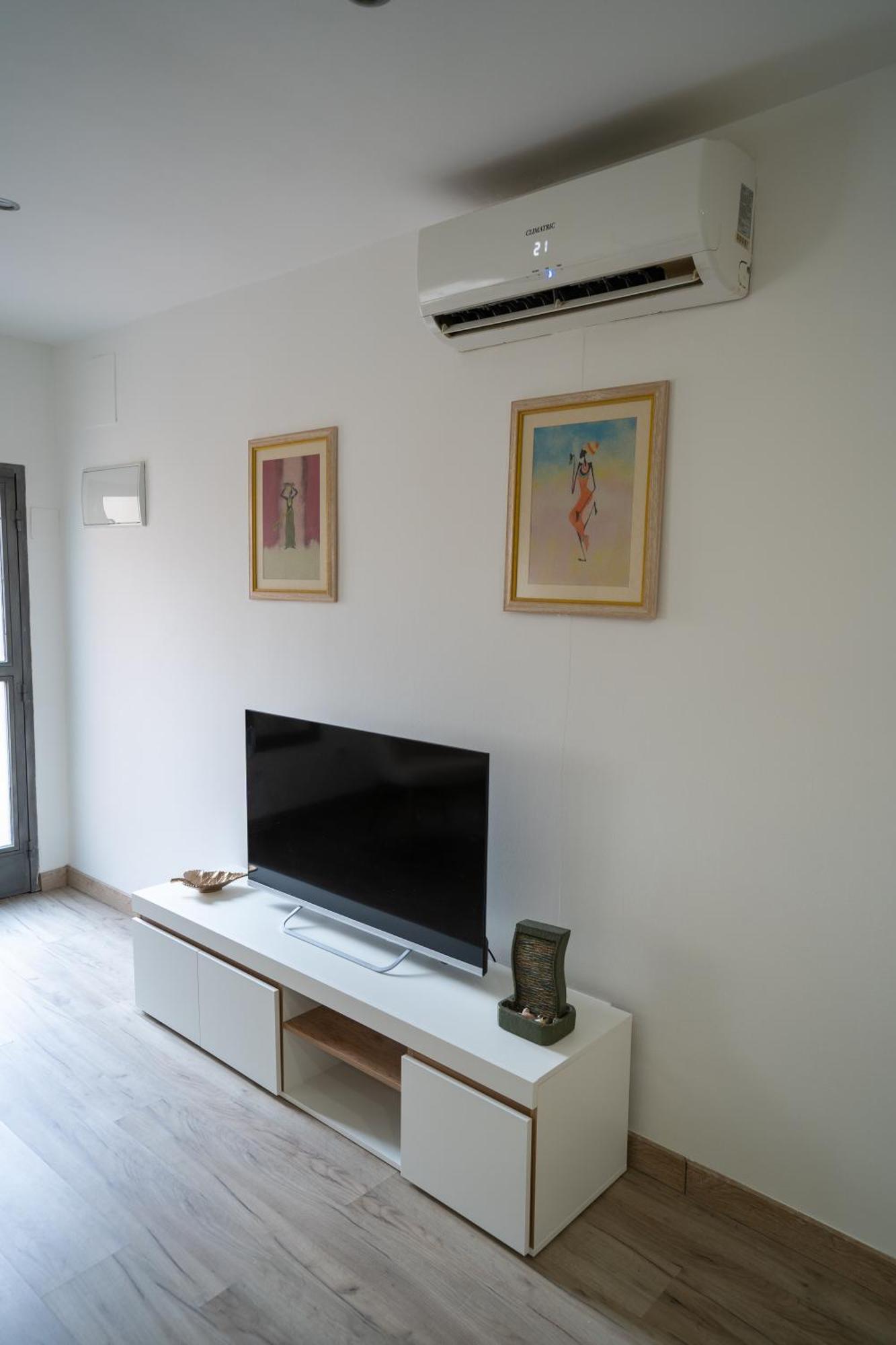 Comodo Piso Cerca Del Aeropuerto By Bebalmy Apartment Madrid