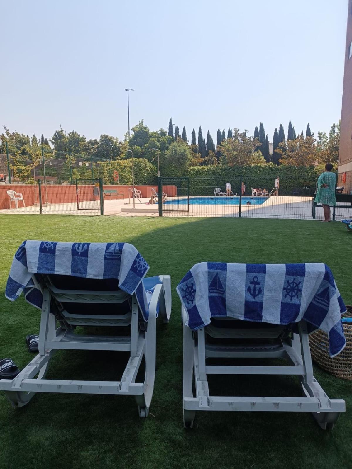 Apartamento De 200m2 En Retiro Con Piscina Apartment