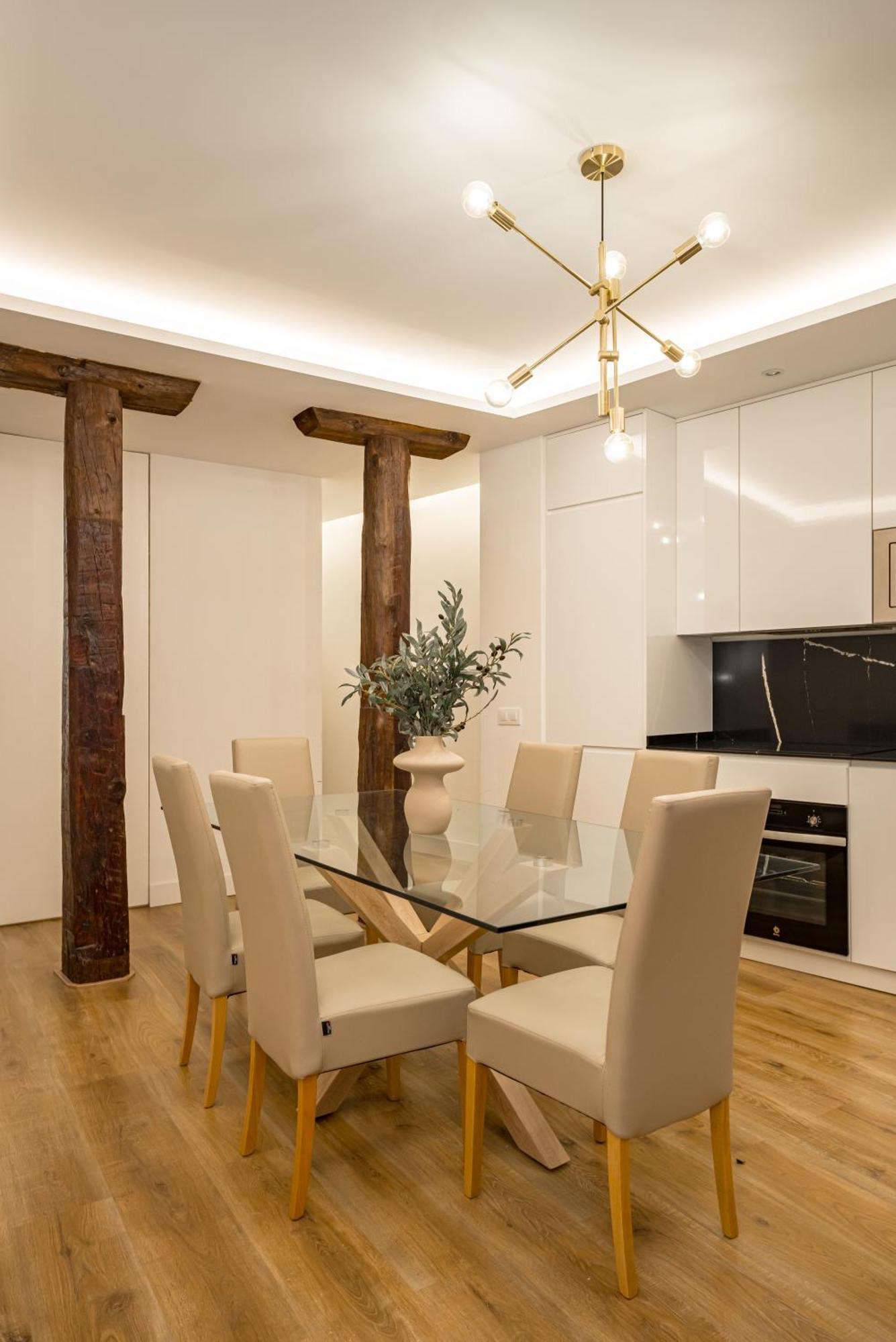 Chueca Viii Calle Hortaleza 3br 3bh