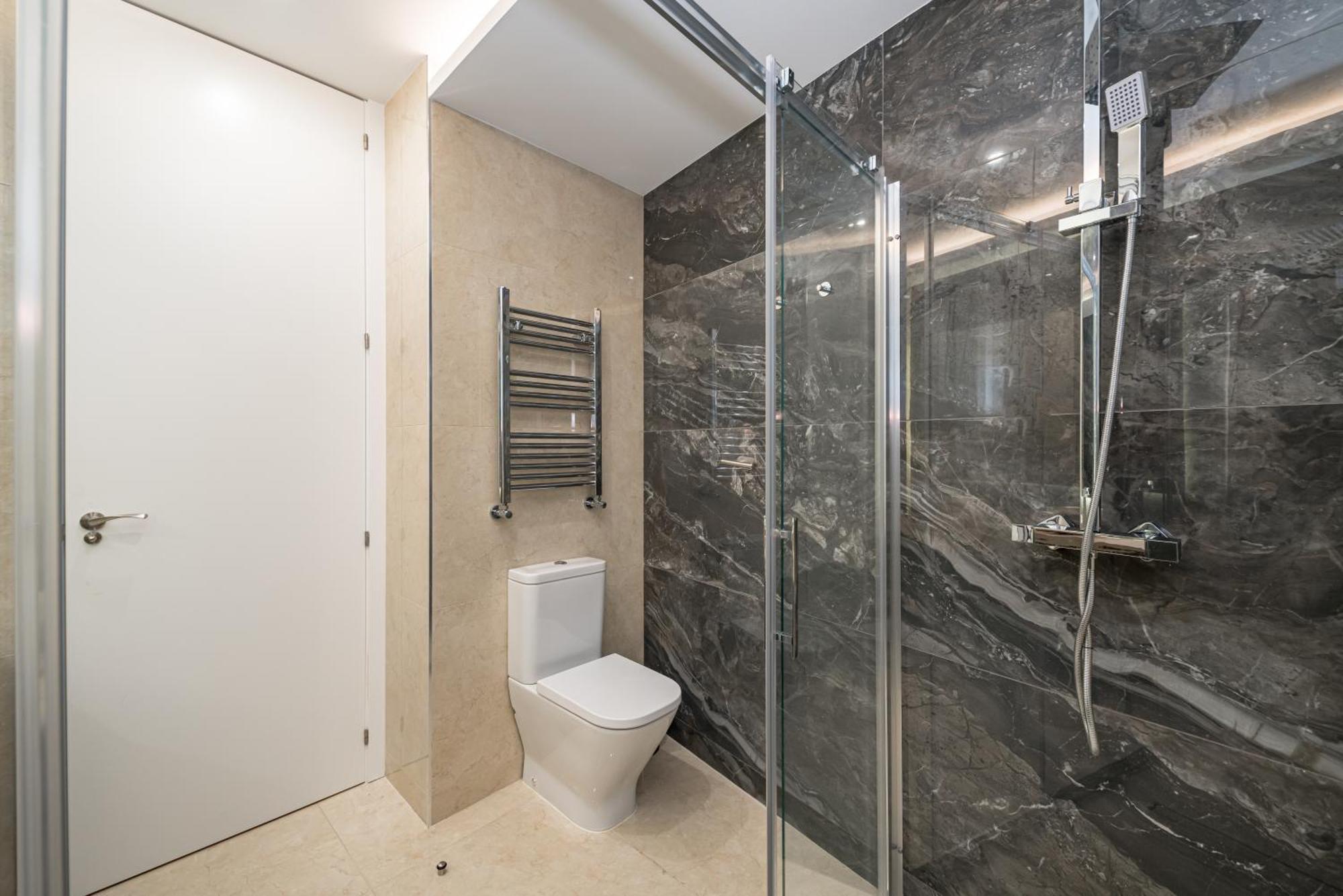 Chueca Viii Calle Hortaleza 3br 3bh Madrid