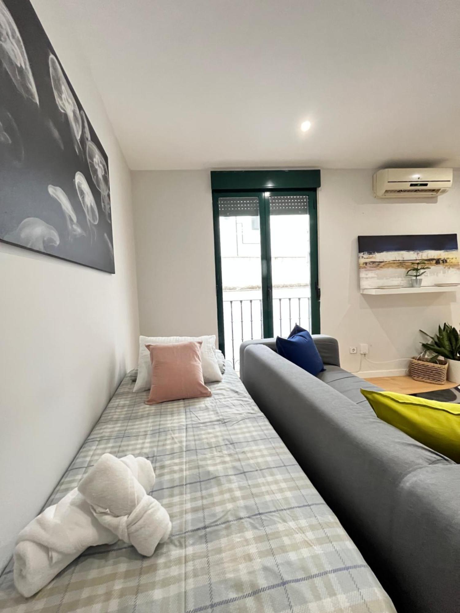 Santa Isabel Centro Temporal Apartment Madrid