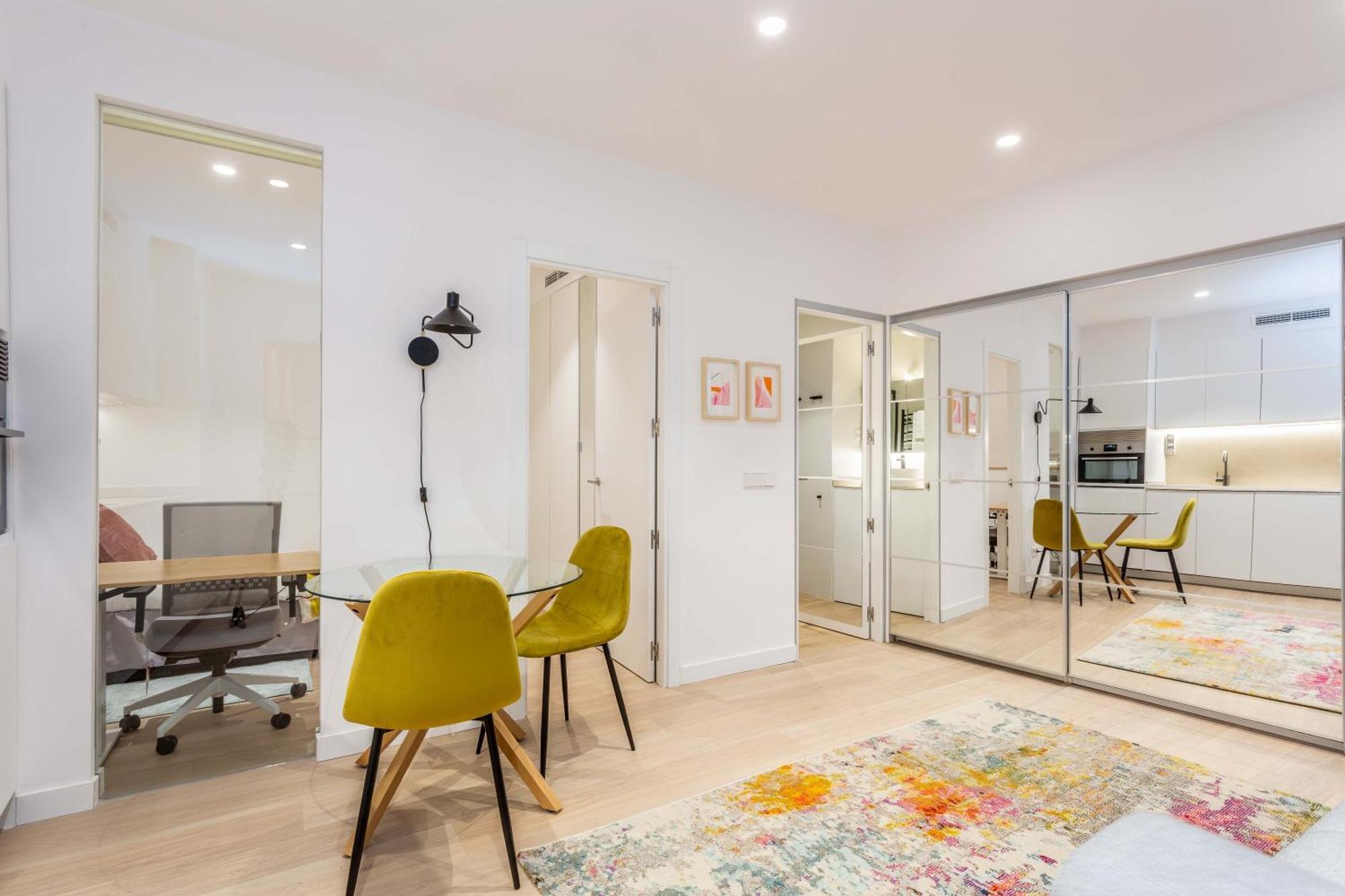 Delightful 2br Flat In Chic Chueca Apartment Madrid