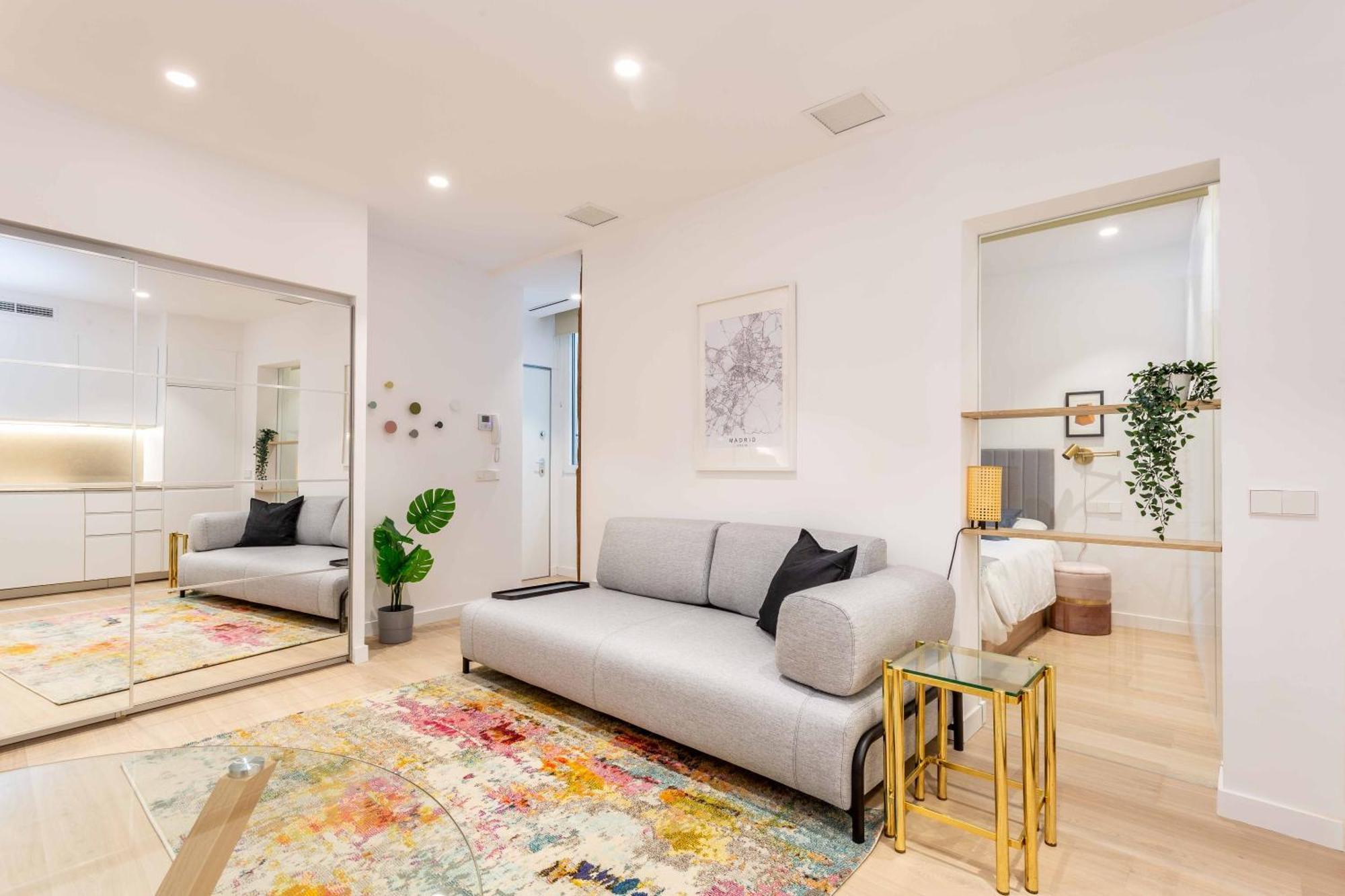 Delightful 2br Flat In Chic Chueca Apartment *