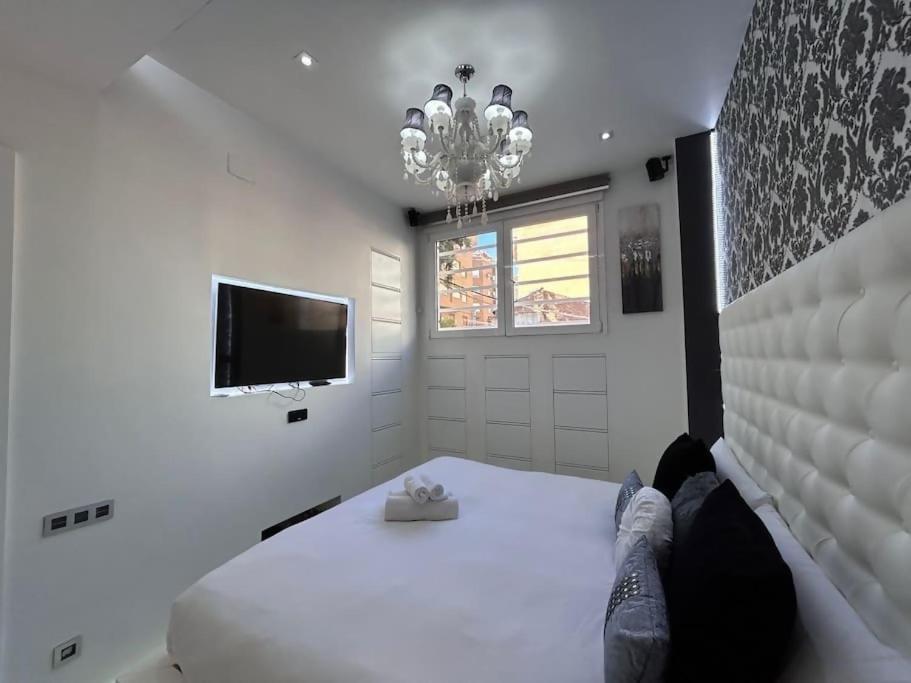 Apartment Duplex Para 8 Personas Con Sauna Jacuzzi Y Cine Madrid