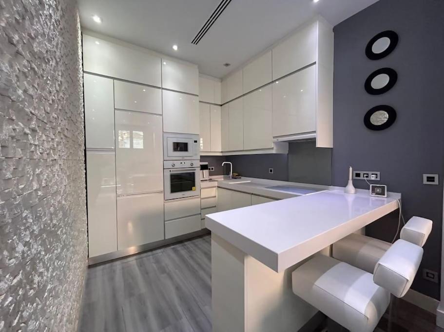 Duplex Para 8 Personas Con Sauna Jacuzzi Y Cine * Madrid