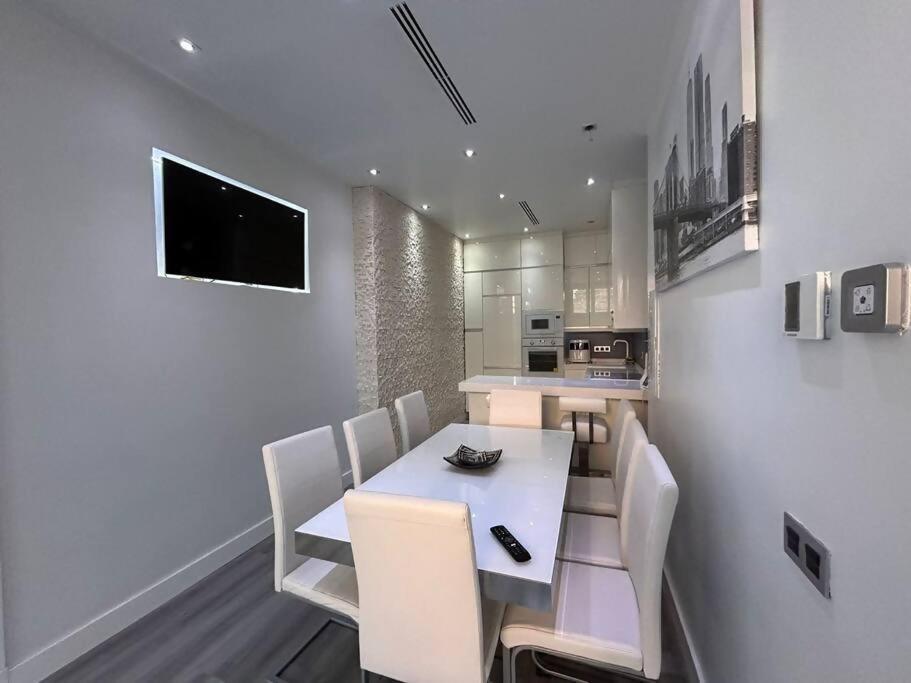 Duplex Para 8 Personas Con Sauna Jacuzzi Y Cine Apartment *
