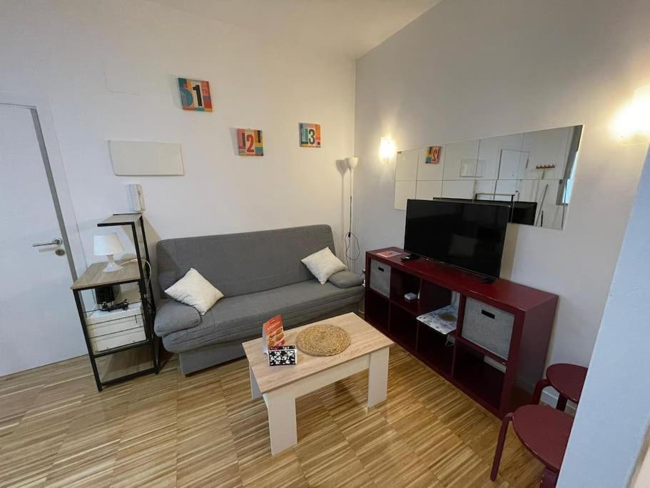 Estudio Barrio Malasana * Madrid