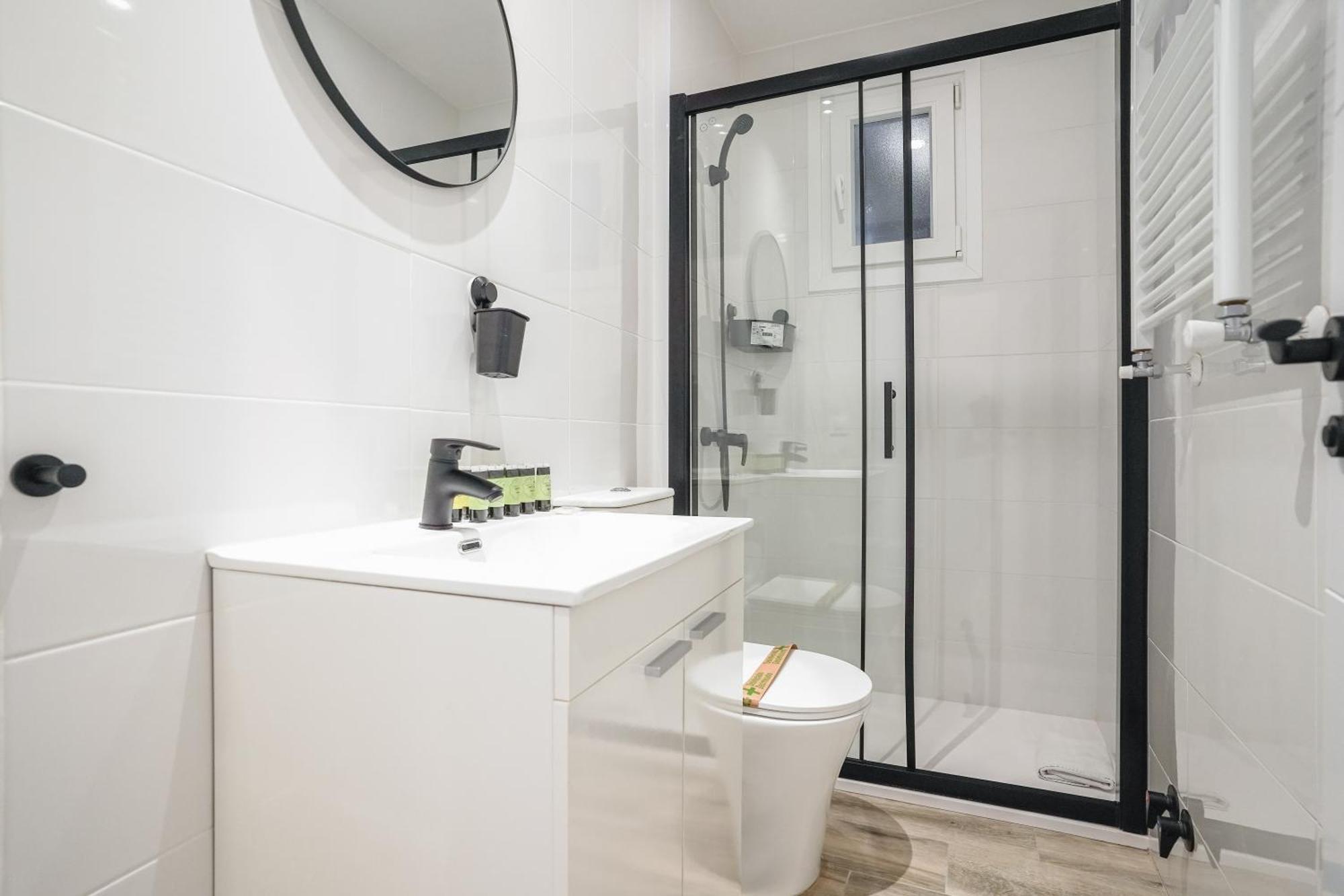 Modern And Cozy-3 Bedrooms 1 Bathroom-delicias Madrid