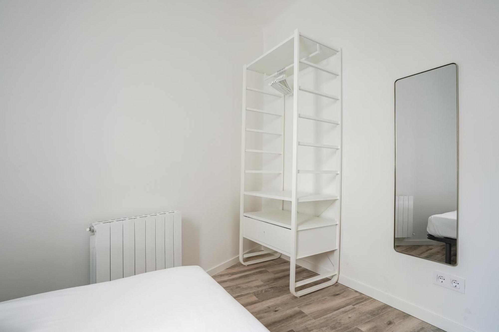 Modern And Cozy-3 Bedrooms 1 Bathroom-delicias Madrid
