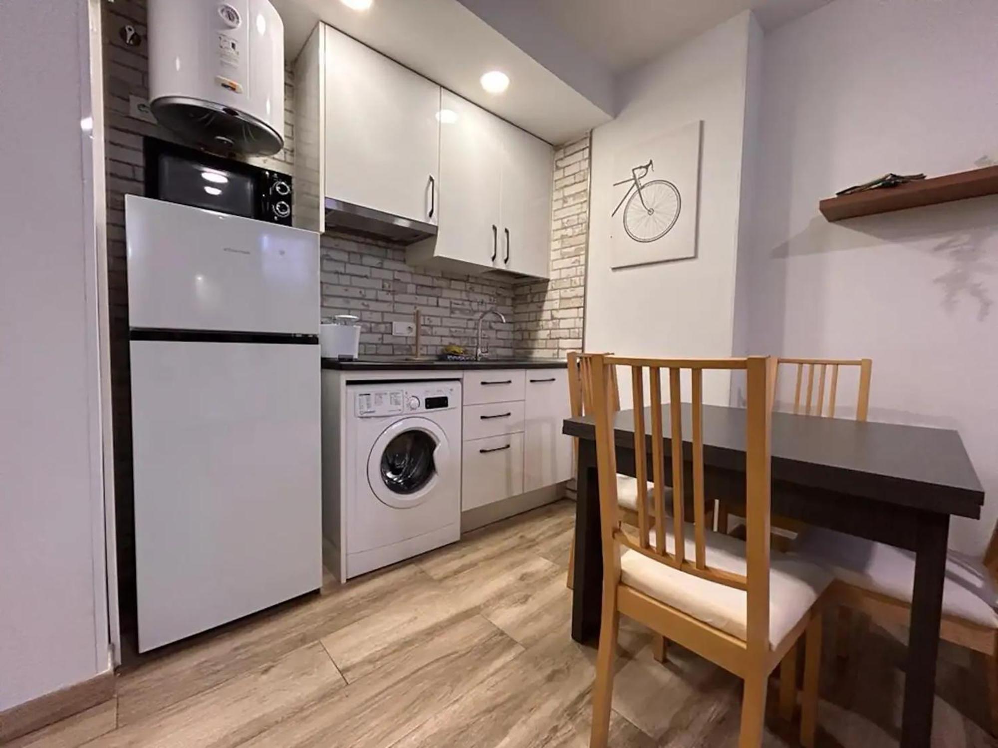 Charming Rio Manzanares Apartment *