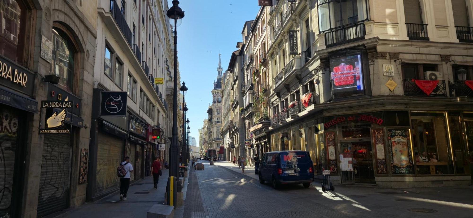 Guest house Universal Madrid
