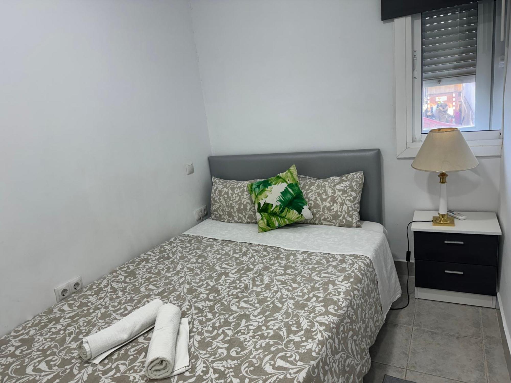 Apartamento Con Terraza Cerca Al Aeropuerto Apartamento Madri