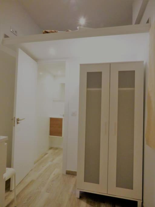 Juvenil En La Mejor Zona De Apartment