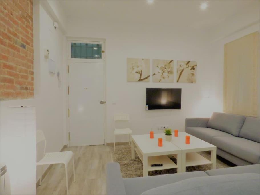 Apartment Juvenil En La Mejor Zona De
