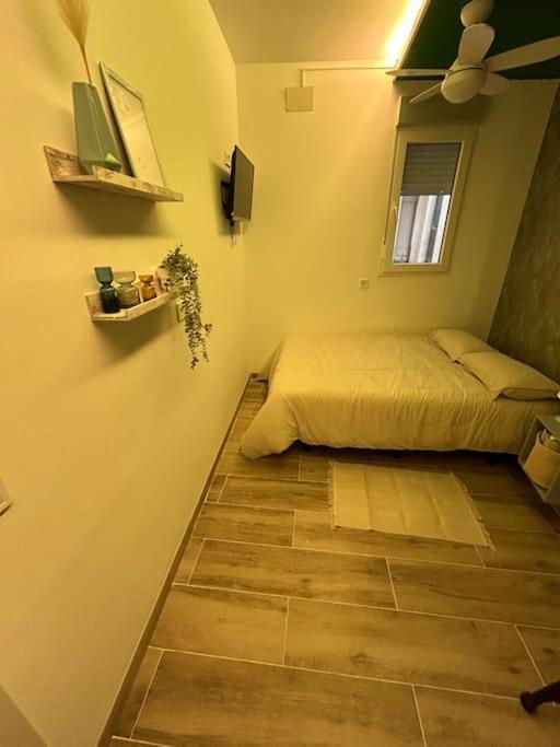 Apartamento Recien Reformado Con 5 Y 3 Banos *