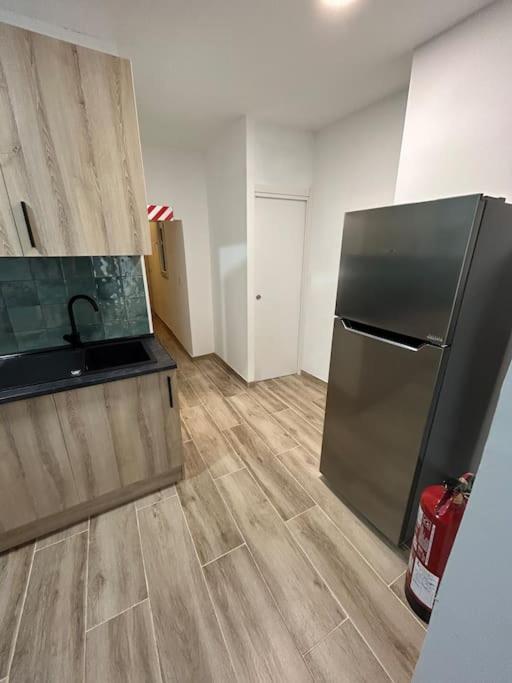 Apartamento Recien Reformado Con 5 Y 3 Banos *