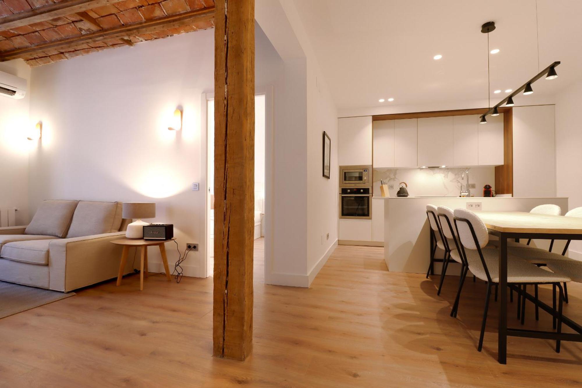Reina Sofia Ii Apartment