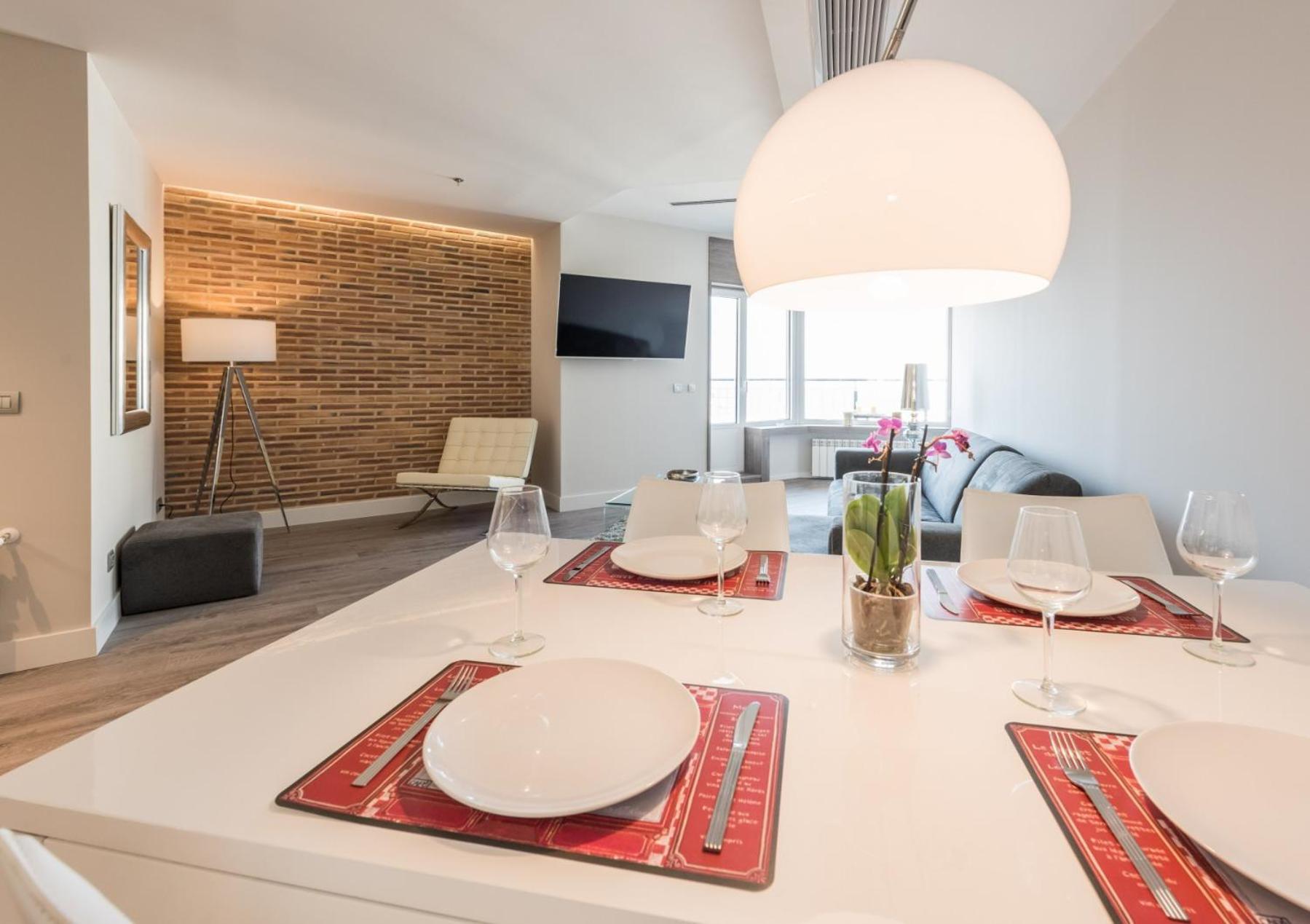 Apartment Torre Plaza Madrid